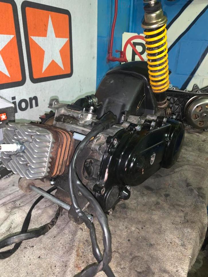 Zip type 2 50cc 2t blok, Fietsen en Brommers, Brommeronderdelen | Algemeen, Gebruikt, Blok, Ophalen