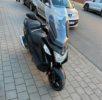 Sym Joymax Z 125i, 125 cm³, Comme neuf, Enlèvement, Essence