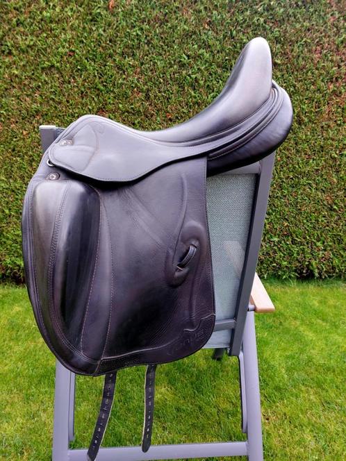 Dressuurzadel Prestige, Dieren en Toebehoren, Paarden en Pony's | Zadels, Zo goed als nieuw, Dressuur, Ophalen