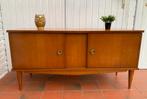Vintage klein dressoir/lage kast, Huis en Inrichting, Kasten | Dressoirs, Ophalen, Gebruikt