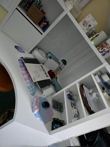 Bureau beschikbaar voor biedingen