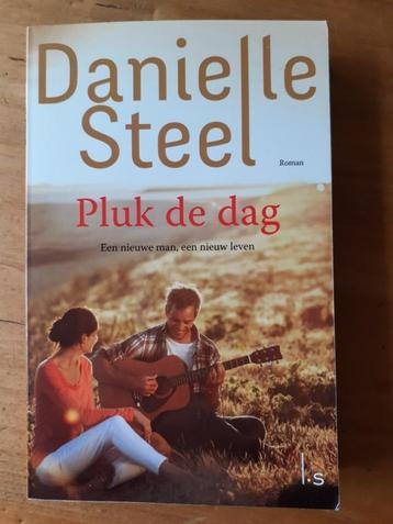 Boek ‘Pluk de dag´ van Danielle Steel