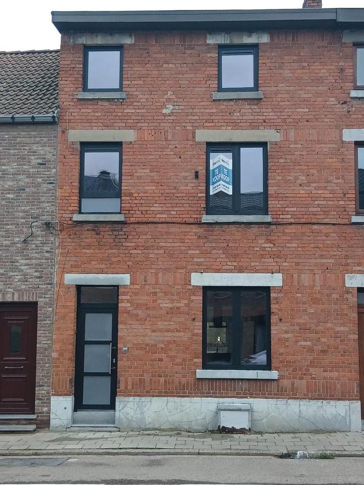 Maison mitoyenne à vendre à Tongeren, Immo, Maisons à vendre, Province de Limbourg, Jusqu'à 200 m², Maison 2 façades, Ventes sans courtier