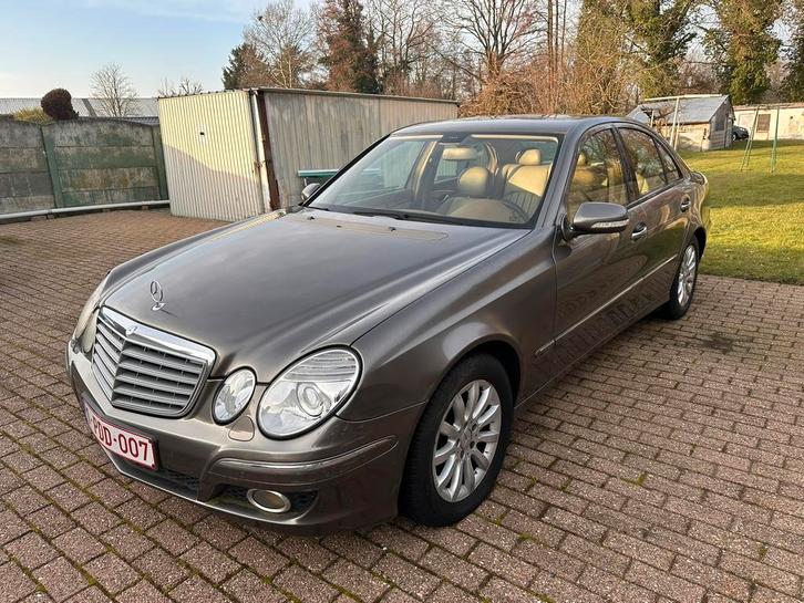 Mercedes E220 2007 facelift trekhaak, Auto's, Mercedes-Benz, Particulier, E-Klasse, Diesel, Euro 4, Berline, 5 deurs, Handgeschakeld