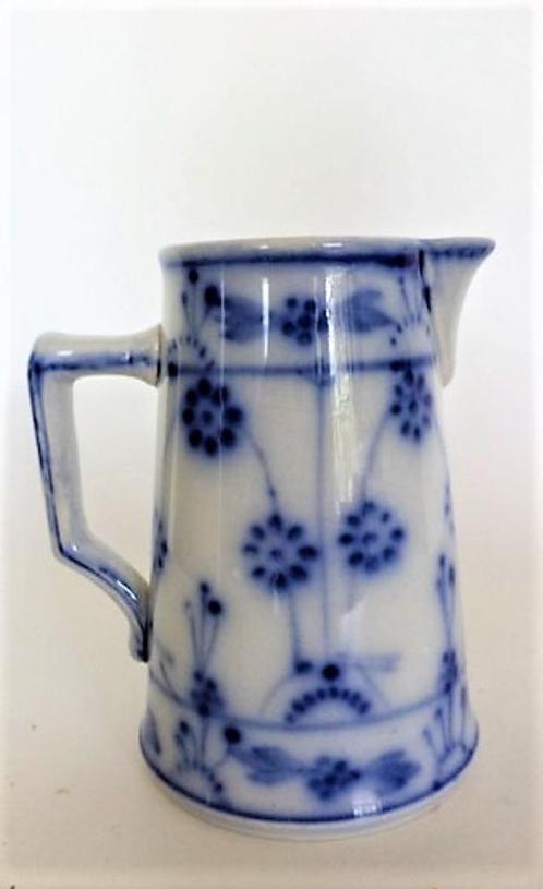 lauw wit kannetje Opaque de Sarreguemines (8039), Antiek en Kunst, Antiek | Keramiek en Aardewerk, Ophalen