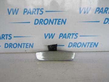 Binnenspiegel van een Volkswagen Passat beschikbaar voor biedingen