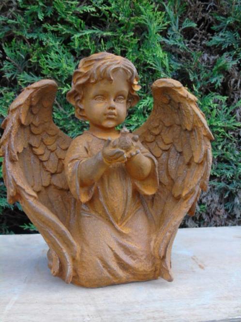 statue d un ange a genoux avec oiseau en fonte pat rouillé ., Jardin & Terrasse, Statues de jardin, Neuf, Ange, Métal, Enlèvement ou Envoi