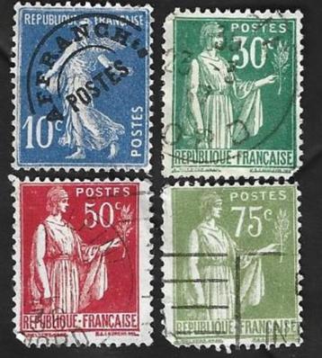 8 Postzegels Frankrijk 1932 Zaaister  en Vrede beschikbaar voor biedingen