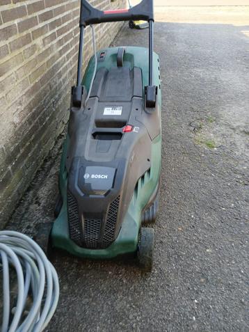 Grasmachine Bosch, Tuin en Terras, Ophalen, Zo goed als nieuw