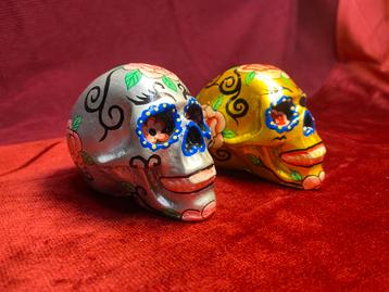 Handgemaakte Decoratieve mexicaanse Schedels beschikbaar voor biedingen