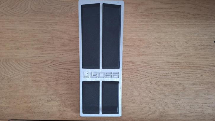 Boss FV500L, Muziek en Instrumenten, Effecten, Zo goed als nieuw, Volume, Ophalen