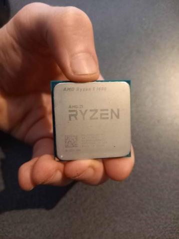Ryzen 5 1600 + Son ventirad beschikbaar voor biedingen