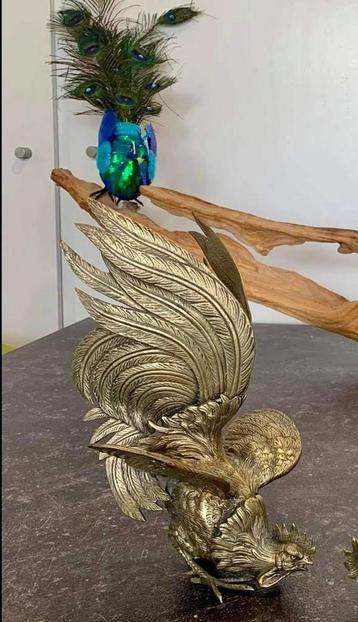 3 PAIRS OF COMBAT ROOSTERS IN SOLID WITH SILVER COLOR beschikbaar voor biedingen