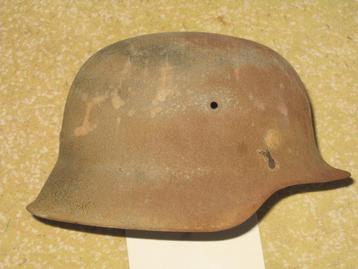 M42 ww2 helm beschikbaar voor biedingen