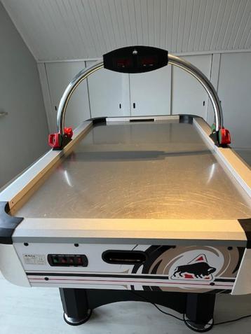 Buffalo Thyphoon II airhockey  beschikbaar voor biedingen