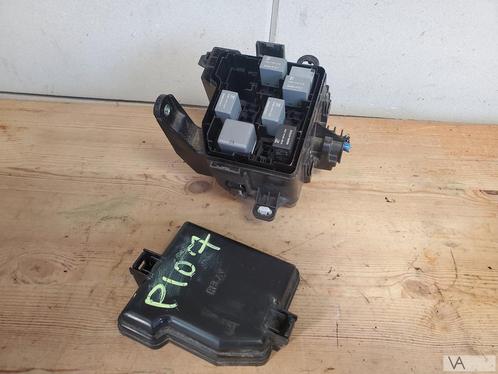 Peugeot 107 Citroen C1 Toyota Aygo relais box kast 2005-2014, Auto-onderdelen, Elektronica en Kabels, Peugeot, Gebruikt, Ophalen of Verzenden
