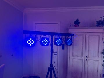 Kit DJ BeamZ LED PARBAR 4-Way T DMX512 + pied + pédale + sac beschikbaar voor biedingen