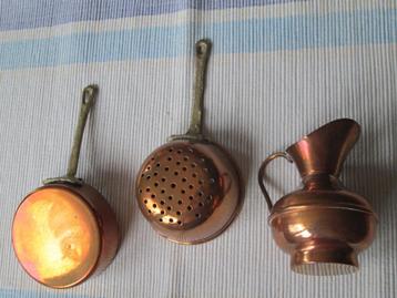 Ustensiles de cuisine de décoration d’archelle en cuivre.   
