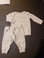 Setje lichtgrijs, Enlèvement ou Envoi, Comme neuf, Ensemble