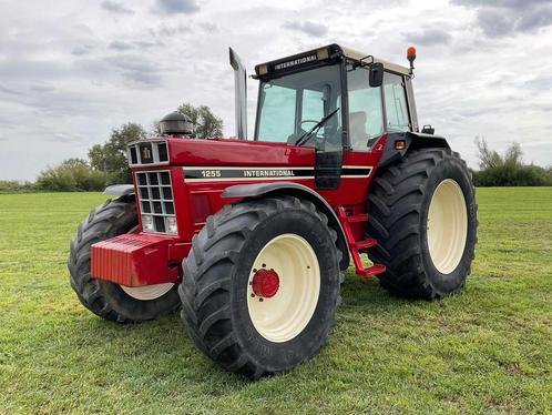 International 1255 Vierwielaangedreven landbouwtractor, Zakelijke goederen, Landbouw | Tractoren, Overige merken, Gebruikt