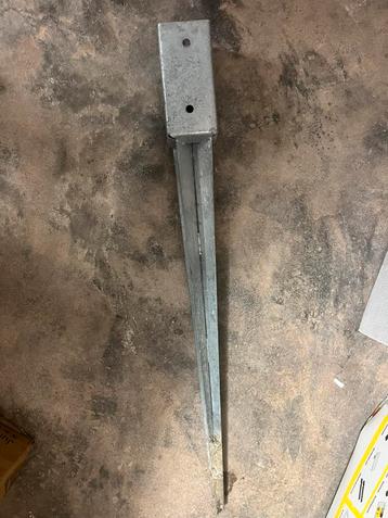 Paalhouder Pin (Brugse poort) beschikbaar voor biedingen