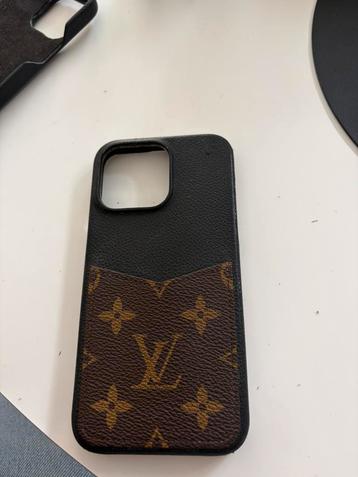 Louisvuitton iphone 15 pro max case beschikbaar voor biedingen
