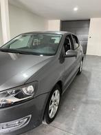 Volkswagen polo 1.6, Auto's, Volkswagen, Euro 5, Zwart, 4 cilinders, Adaptive Cruise Control