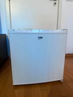 Beko Mini Koelkast – 46 liter – A+ energieklasse, Elektronische apparatuur, Vriezers en Diepvrieskisten, Ophalen, Minder dan 85 cm