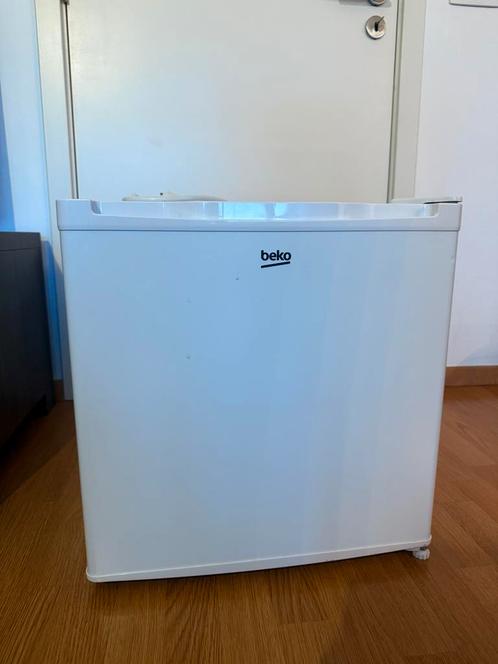Beko Mini Koelkast – 46 liter – A+ energieklasse, Elektronische apparatuur, Vriezers en Diepvrieskisten, Zo goed als nieuw, Vrijstaand