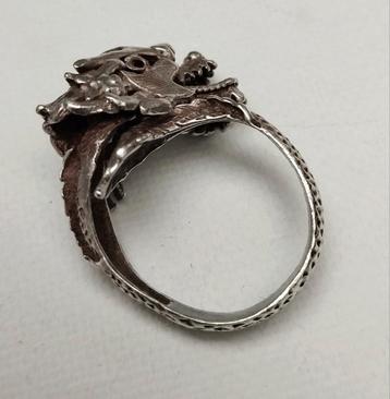 Bague vintage en argent en forme de dragon