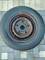 1x band 215/65 R15 in goede staat, Ophalen, Zo goed als nieuw