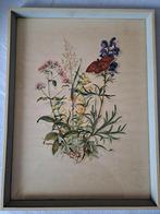 Cadre des années 1960, fleurs, papillon 32cm par 42cm, Antiquités & Art, Art | Art non-occidental, Enlèvement ou Envoi