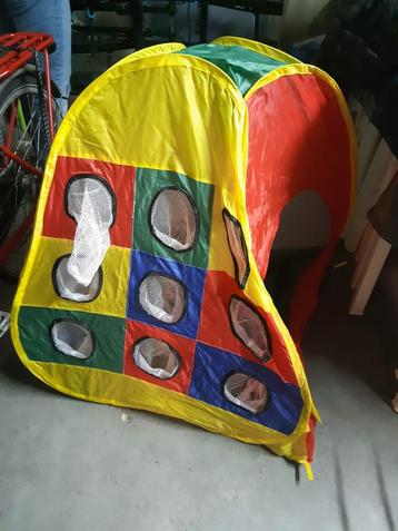 ballenbadtent met ballen beschikbaar voor biedingen