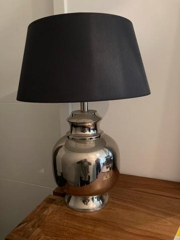 Luxe lamp beschikbaar voor biedingen