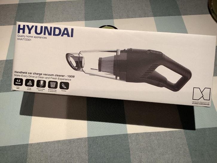 Hyundai  ELectronic handheld stofzuiger voor auto zwart, Elektronische apparatuur, Stofzuigers, Nieuw, Stofzuiger, Minder dan 1200 watt