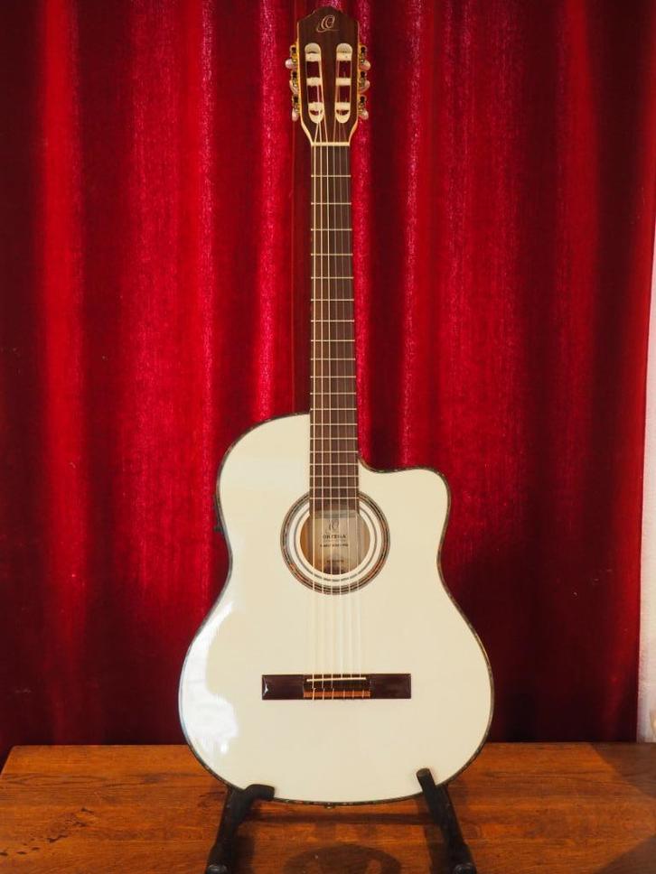 ORTEGA GITAREN - Family Pro Series RCE145WH, Muziek en Instrumenten, Snaarinstrumenten | Gitaren | Akoestisch, Nieuw, Klassieke of Spaanse gitaar