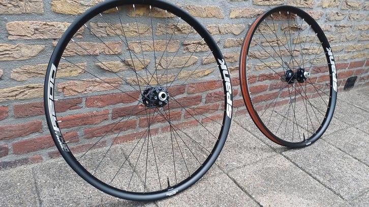 MTB Wielset 29 inch Nonboost White Industries XMR naven, Fietsen en Brommers, Fietsonderdelen, Gebruikt, Mountainbike, Wiel, Verzenden