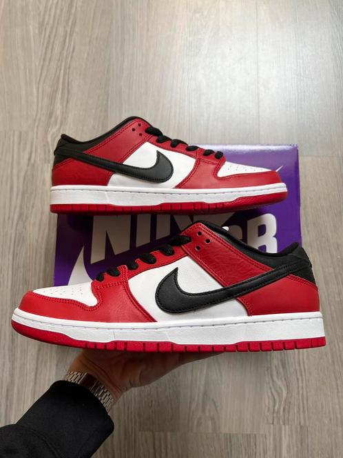 Nike SB Dunk Low Chicago 2024, Kleding | Heren, Schoenen, Ophalen of Verzenden