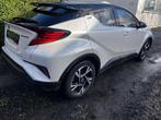 Toyota C-HR 1.8i VVT-i Hybrid C-Lub Bi-Tone E-CVT (bj 2023), Auto's, Automaat, Gebruikt, 4 cilinders, 72 kW