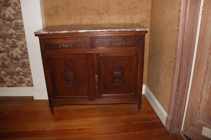 Antieke kast met marmeren blad - MOET WEG, Antiek en Kunst, Antiek | Meubels | Kasten, Ophalen