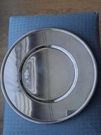 Assiettes en métal argenté Christofle, Enlèvement