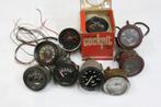 9 Inbouw auto meters diam. 52mm Volt-Toerental- Druk enz..., Ophalen of Verzenden