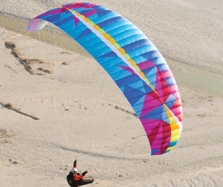 Parapente/ Sellette/ Secours marque BGD, Sports & Fitness, Vol à voile & Parapente, Comme neuf, Parapente complet, Enlèvement ou Envoi