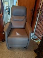 November 2024: nieuwprijs 2.229 euro - Relaxfauteuil, Ophalen, Zo goed als nieuw, Eenpersoons, Leer