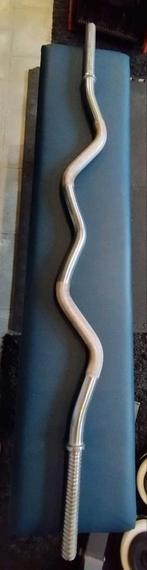 Barre ez curl biceps, Enlèvement