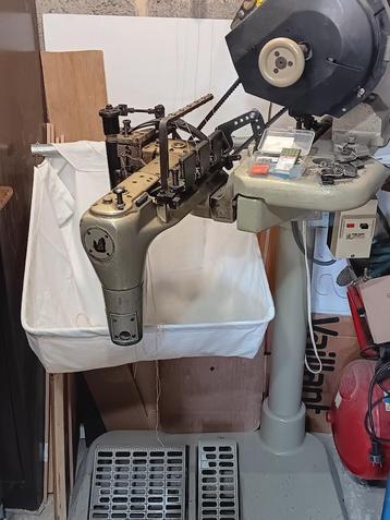 Machine a coudre UNION SPECIAL 35800 DQ feed off the arm beschikbaar voor biedingen
