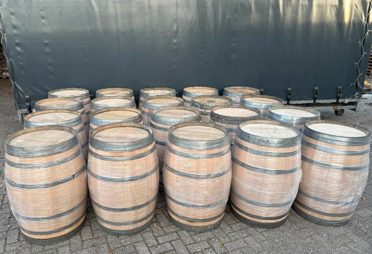 Super mooie eikenhouten wijnvaten 225 L - 20 stuks, Tuin en Terras, Regentonnen, Zo goed als nieuw, Hout, 150 liter of meer, Ophalen
