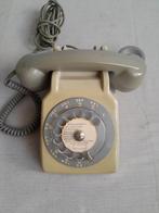 Witte telefoon met letter en cijfer kiesschijf - RTT - Vinta, Telecommunicatie, Met draaischijf, Ophalen of Verzenden, Refurbished