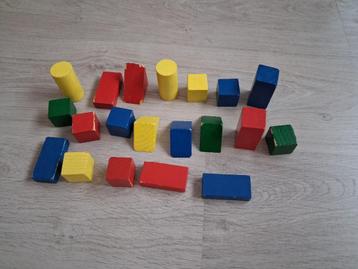 20 houten blokken  beschikbaar voor biedingen