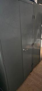 Armoire métallique, Maison & Meubles, Armoires | Armoires à porte coulissante & Armoires à archives, Enlèvement